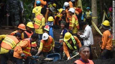 180703112124-03-thai-soccer-team-cave-rescue-0703-large-169