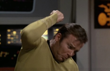 lirk-losing-his-her-shit-on-bridge (1)